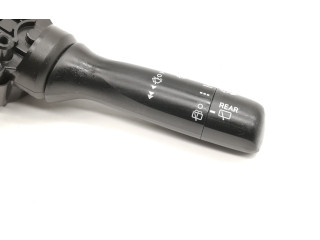 Блок предохранителей 17F060 Subaru Trezia