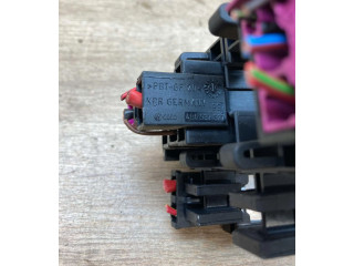 Pojistková skříňka 1K2937503A, 4B0937527 Volkswagen PASSAT B8 2015