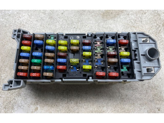 Блок предохранителей 93363136   Opel Meriva A    