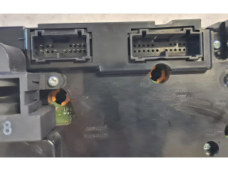 Блок управления климат-контролем 8697140, 04W35E02   Volvo V70