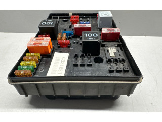 Блок предохранителей 1K0937124K   Audi A3 S3 8P    