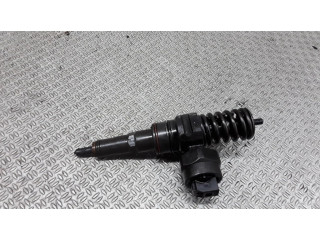 Vstřikovač 038130073H   Audi A4 S4 B5 8D  pro naftový motor 1.9 ajm 