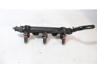 Топливная рампа    Skoda Fabia Mk2 (5J)   для двигателя CGPA