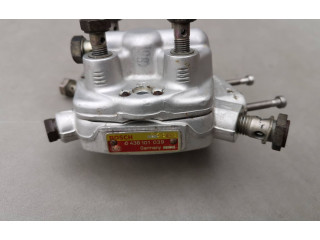 Топливная рампа 0438101039 Audi 80 90 B3