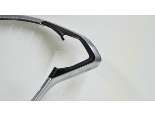 Отделка вокруг крышки топливного бака