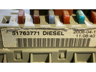 Блок предохранителей 51763771   Fiat Doblo    