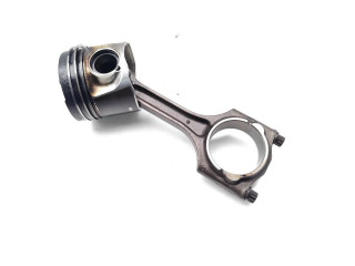 Поршень с шатуном D5204T2 D5204T2 Volvo V70