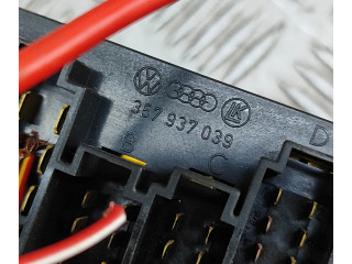 Блок предохранителей 357937039 Volkswagen Corrado