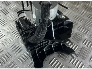 Jednotka ABS A0004313900, A2464300210 Mercedes-Benz GLA W156 2019