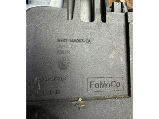 Блок предохранителей  6g9t-14a067-ca   Volvo V70    