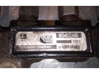 Топливная рампа 9654592680 Citroen Xsara Picasso