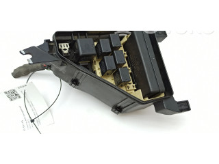 Блок предохранителей  3280YA1, 8921950020   Lexus LS 430    