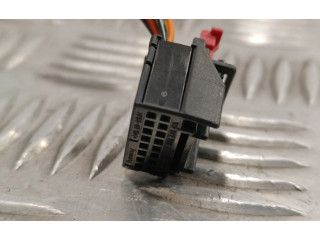 Зеркало электрическое Skoda Yeti (5L) 2009 - 2017 года