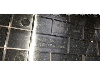   Pojistková skříňka 1K0937132F, 8H200310   Volkswagen Tiguan 2010