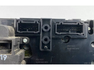 Блок управления климат-контролем    Volvo V70