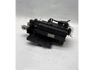   Pojistková skříňka 1378539, 6113   BMW 5 E34 1993