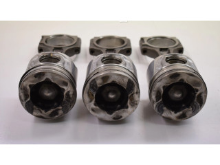  Поршень M9R 782   Renault Trafic II (X83)  