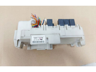 Блок предохранителей 50617-0186 Mitsubishi Lancer