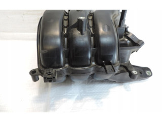 Vstřikovač 17101-15130 Toyota Yaris XP210