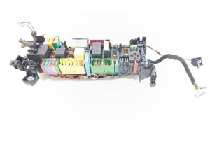 Блок предохранителей A2465400240   Mercedes-Benz A W176    