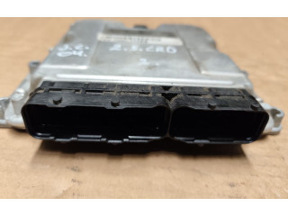 Блок управления двигателя P56041700BB Jeep Cherokee III KJ