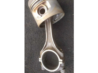 Поршень с шатуном M115 62108 Mercedes-Benz W123