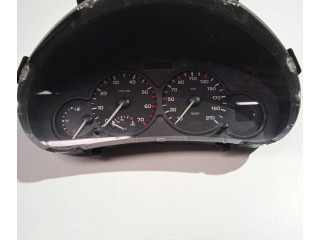 Přístrojová deska  Citroen Berlingo 1999 000822002  