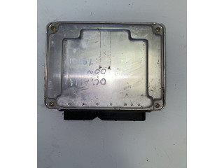 Блок управления двигателя 038906012CL, 28SA4726   Skoda Octavia Mk1 (1U)