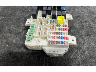 Блок предохранителей  8565A174   Mitsubishi Colt    