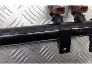 Топливная рампа 047133321J Skoda Fabia Mk1 (6Y)