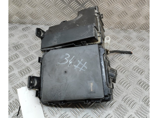 Блок предохранителей 7154632430   Nissan X-Trail T31    