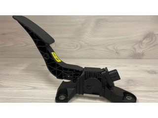 Педаль акселератора