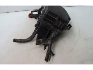 Блок предохранителей 91200J7720 KIA Ceed