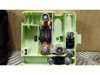 Узел подключения плюсовых проводов