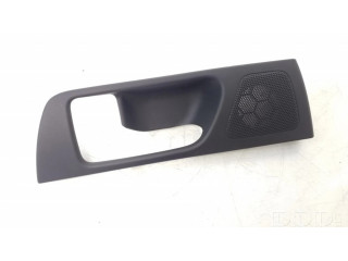 Другая деталь отделки задний дверей