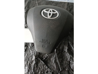 Подушка безопасности водителя    Toyota Yaris