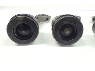  Поршень    Volkswagen Golf VII  