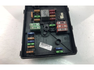 Блок предохранителей  1K0937125A   Skoda Octavia Mk2 (1Z)    