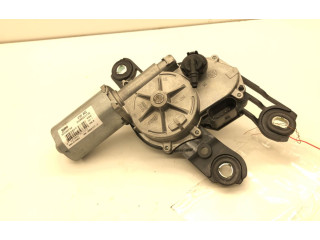 Моторчик заднего дворника 8V0955711C    Volkswagen Caddy