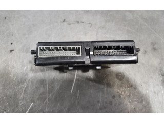 Блок комфорта 285250815R Renault Clio III