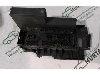   Pojistková skříňka 0025451901   Mercedes-Benz C W202 
