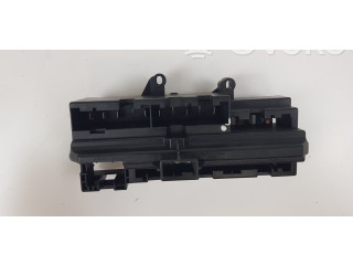 Pojistková skříňka 69005820 BMW 7 E65 E66 2005