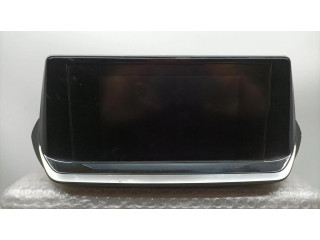 Радио/ проигрыватель CD/DVD / навигация