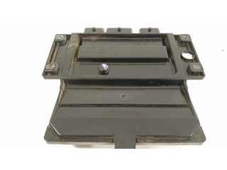 Блок управления двигателя 8201002106, 8201083336 Dacia Duster