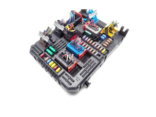 Блок предохранителей 9832880680, 2222343803   Citroen C3 Aircross    