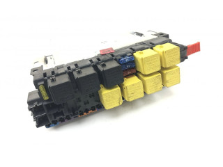 Блок предохранителей 05045117, A2305454632 Mercedes-Benz SL R230