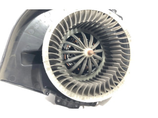 Вентилятор печки       Skoda Rapid (NH)
