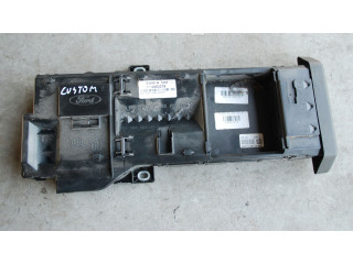 Блок предохранителей  GK2T14401, 105KM   Ford Transit Custom    