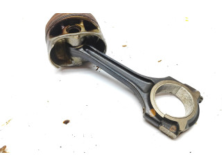  Поршень с шатуном    Mercedes-Benz CLA C117 X117 W117  