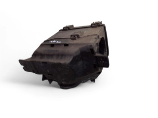 Блок предохранителей  8645259, 9452547   Volvo S80    